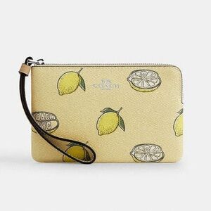 NWT Coach Corner Zip Wristlet - Lemon Print